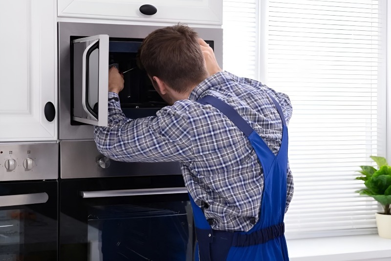 Buld-in Microwave Repair in Sacramento