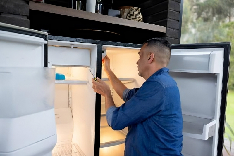 Refrigerator repair in Sacramento